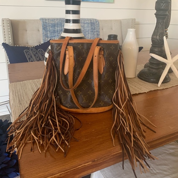 Louis Vuitton Handbags - Louis Vuitton PETIT BUCKET Vintage Boho Fringe Bag